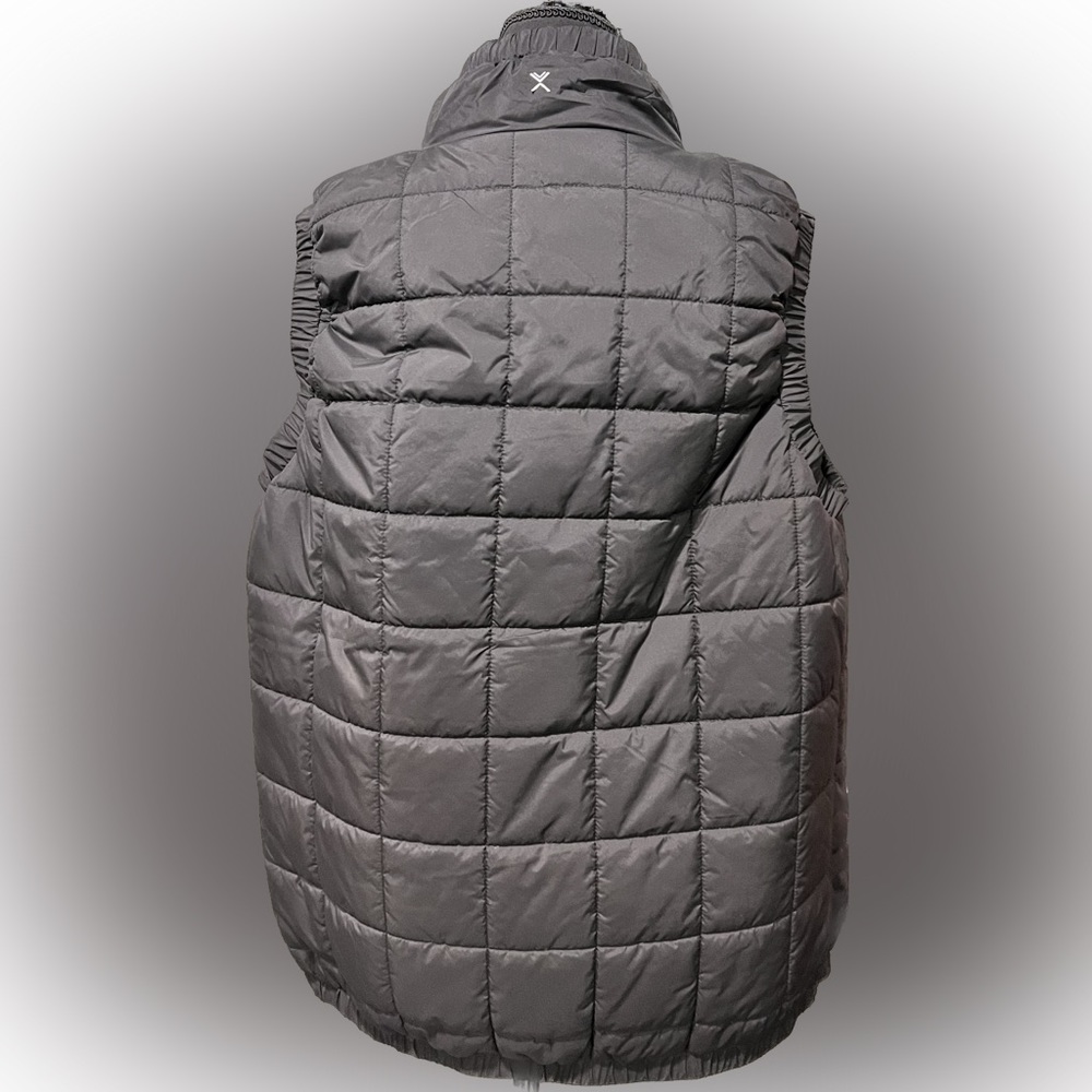 Xersion Women’s Quilted Black Puffer Vest-NWT - Picture 3 of 3